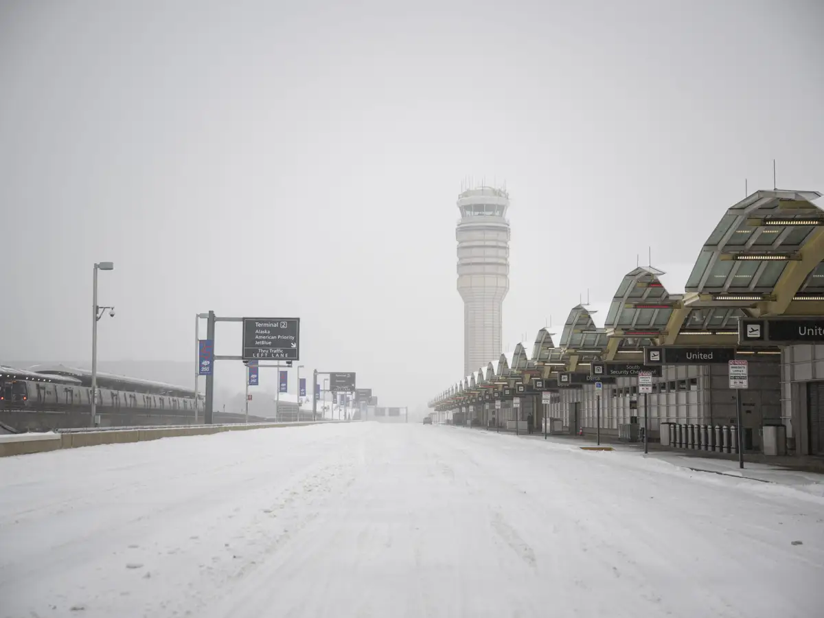 DCA in Winter Storm Fern